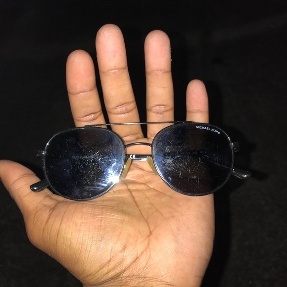 Michael kors sunglasses - Picture 5 of 7